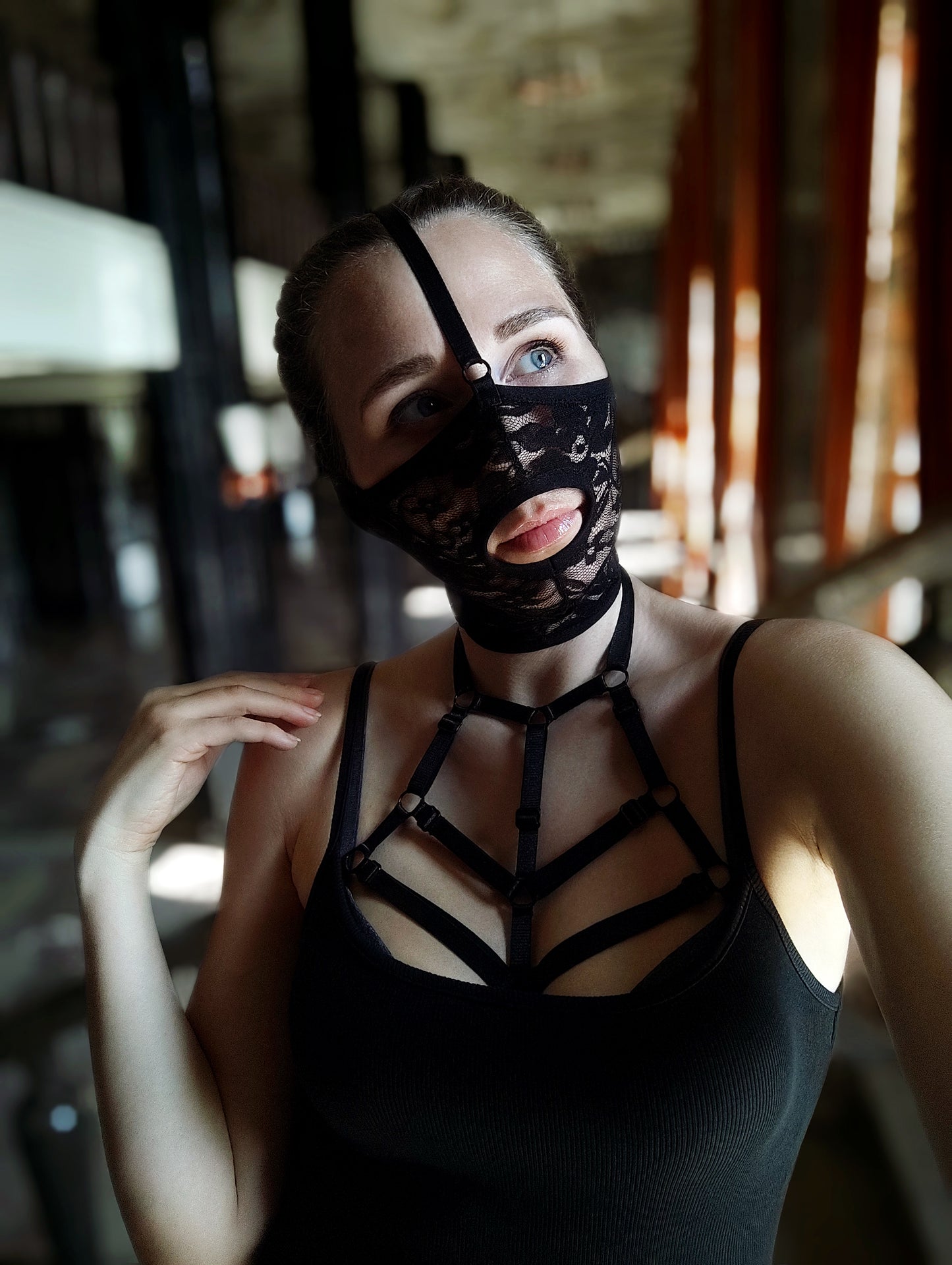 Woman lace mask for pole dance and twerk.Rave mask for party, festival and cosplay.Gothic harness mask for women.Guipure mask for carnival.