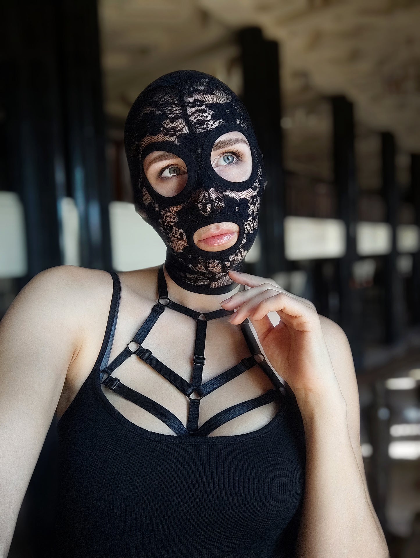 Woman lace mask for pole dance and twerk.Rave mask for party, festival and cosplay.Gothic harness mask for women.Guipure mask for carnival.