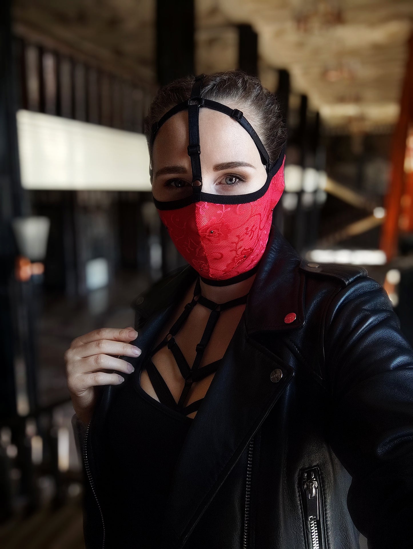 Woman lace mask for pole dance and twerk.Rave mask for party, festival and cosplay.Gothic harness mask for women.Guipure mask for carnival.
