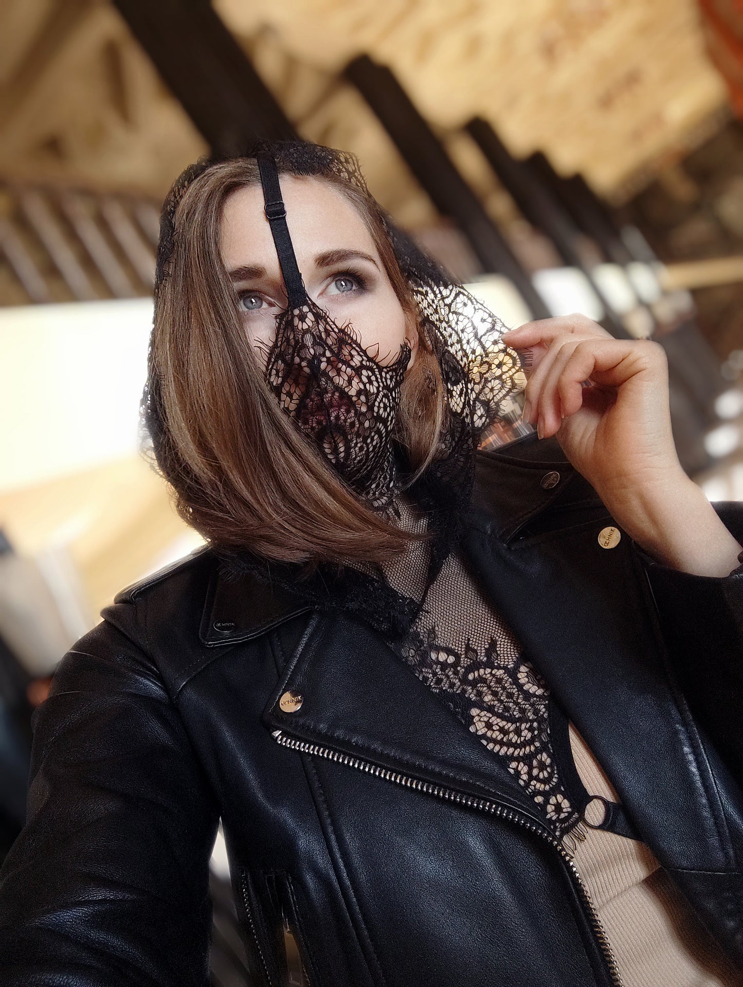 Woman lace hood mask for pole dance and twerk.Rave hood mask for party, festival and cosplay.Gothic harness hood mask.Guipure mask for carnival.