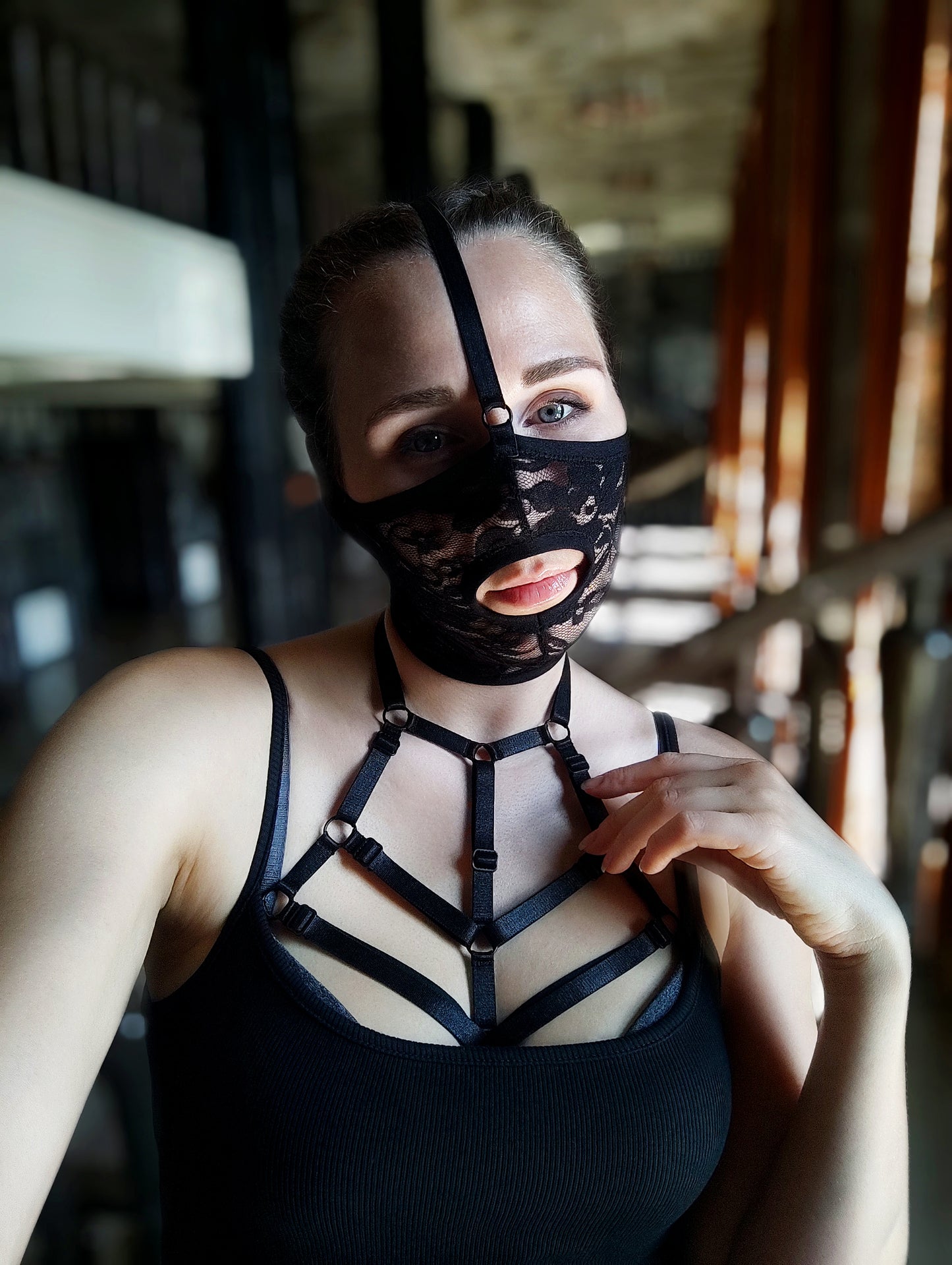 Woman lace mask for pole dance and twerk.Rave mask for party, festival and cosplay.Gothic harness mask for women.Guipure mask for carnival.