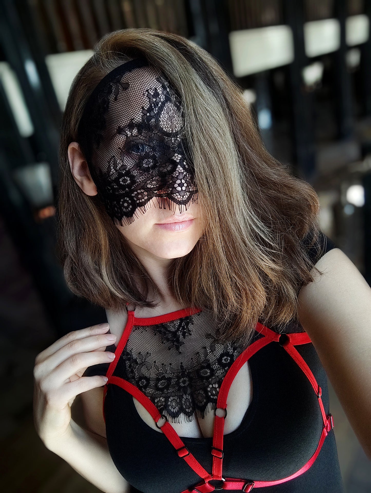 Woman lace mask for pole dance and twerk.Rave mask for party, festival and cosplay.Gothic harness mask for women.Guipure mask for carnival.
