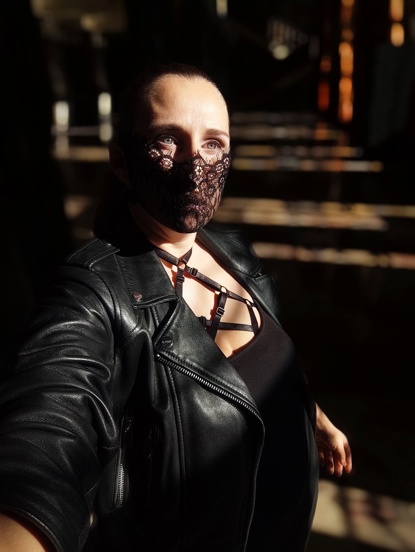 Woman lace mask for pole dance and twerk.Rave mask for party, festival and cosplay.Gothic harness mask for women.Guipure mask for carnival.