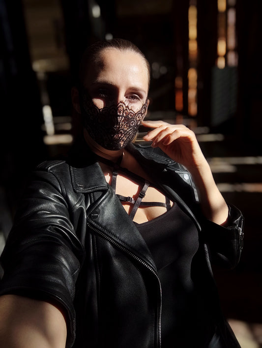 Woman lace mask for pole dance and twerk.Rave mask for party, festival and cosplay.Gothic harness mask for women.Guipure mask for carnival.