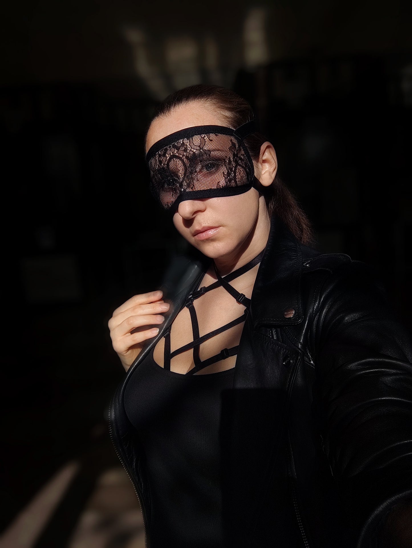 Woman lace mask for pole dance and twerk.Rave mask for party, festival and cosplay.Gothic harness mask for women.Guipure mask for carnival.