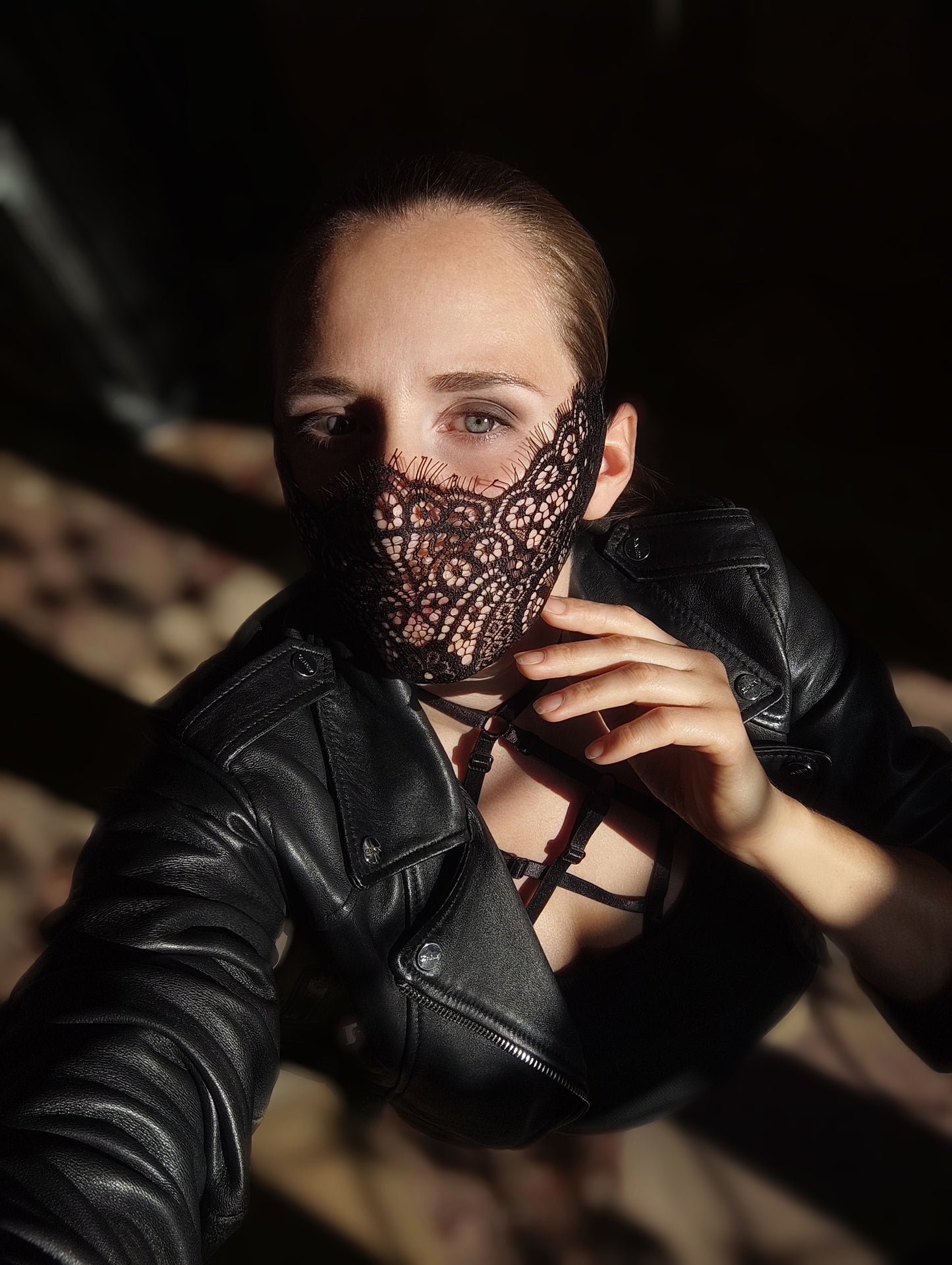 Woman lace mask for pole dance and twerk.Rave mask for party, festival and cosplay.Gothic harness mask for women.Guipure mask for carnival.