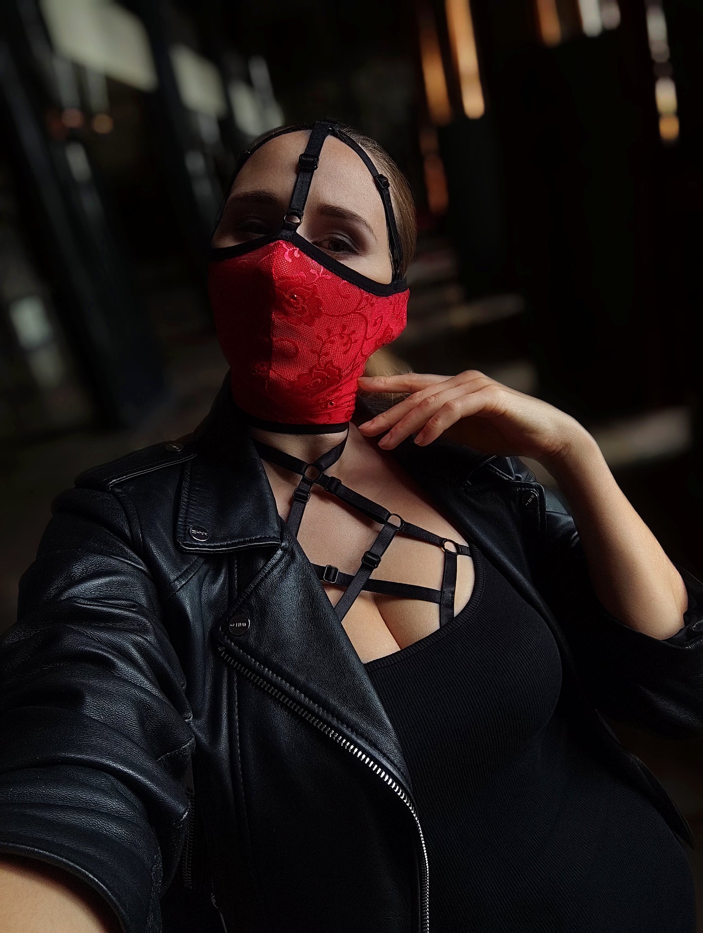 Woman lace mask for pole dance and twerk.Rave mask for party, festival and cosplay.Gothic harness mask for women.Guipure mask for carnival.