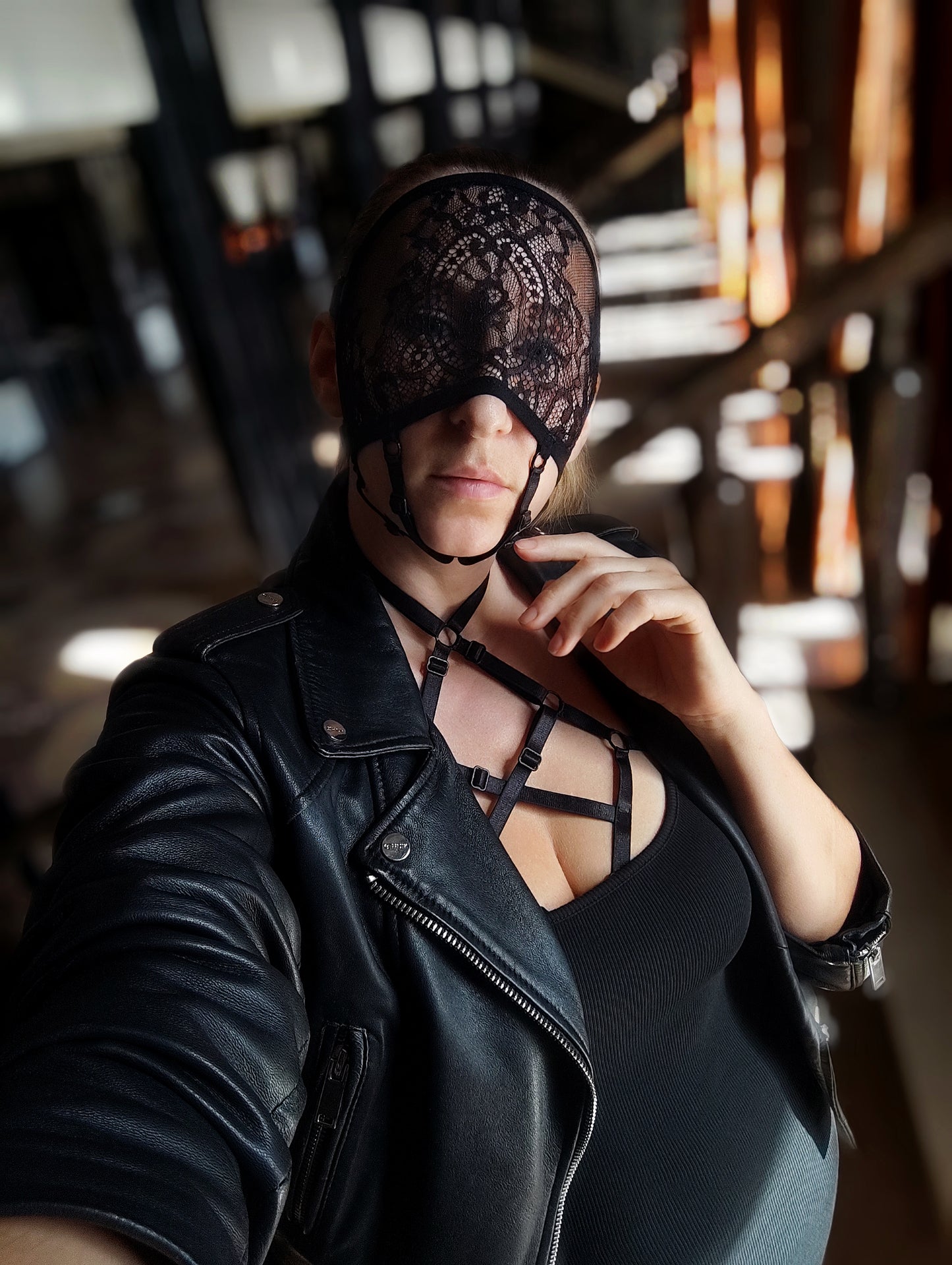 Woman lace mask for pole dance and twerk.Rave mask for party, festival and cosplay.Gothic harness mask for women.Guipure mask for carnival.