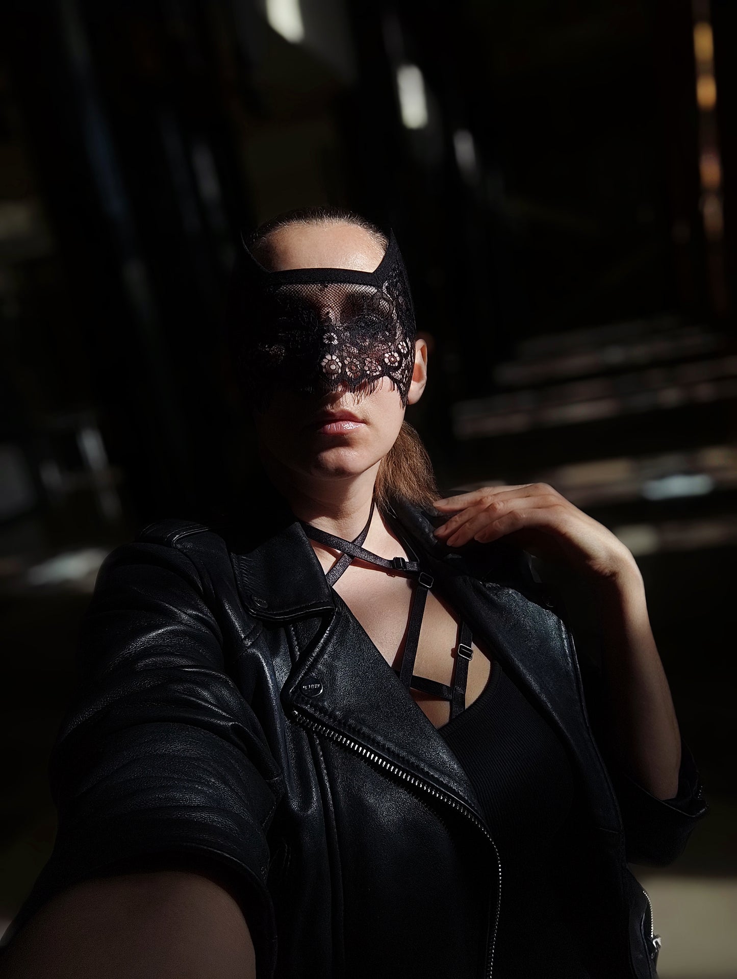 Woman lace mask for pole dance and twerk.Rave mask for party, festival and cosplay.Gothic harness mask for women.Guipure mask for carnival.