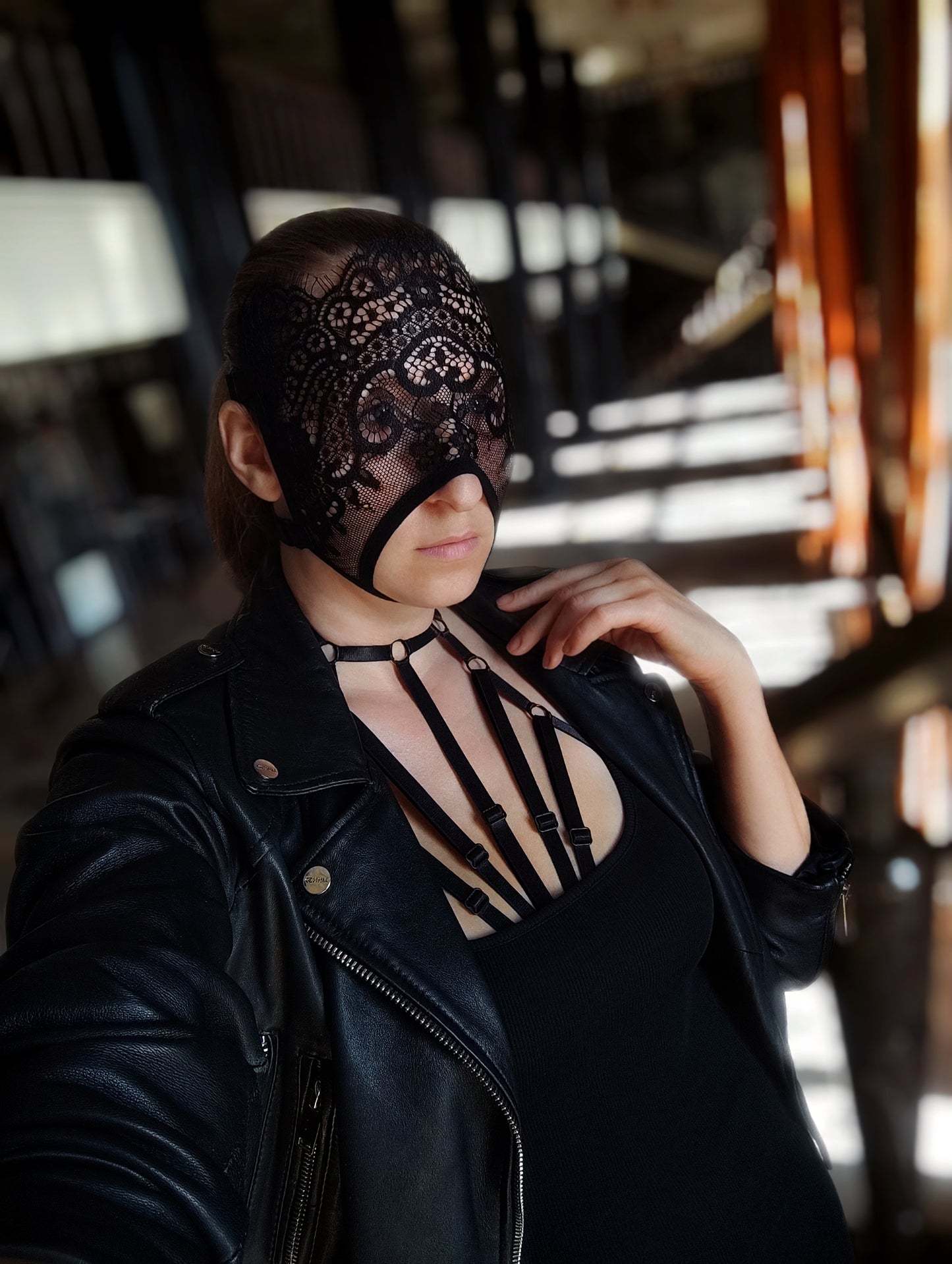 Woman lace mask for pole dance and twerk.Rave mask for party, festival and cosplay.Gothic harness mask for women.Guipure mask for carnival.