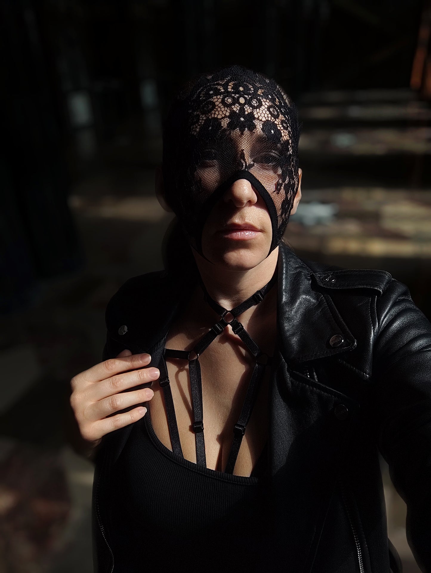 Woman lace mask for pole dance and twerk.Rave mask for party, festival and cosplay.Gothic harness mask for women.Guipure mask for carnival.