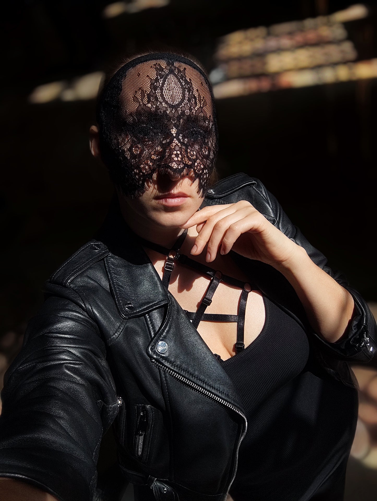 Woman lace mask for pole dance and twerk.Rave mask for party, festival and cosplay.Gothic harness mask for women.Guipure mask for carnival.