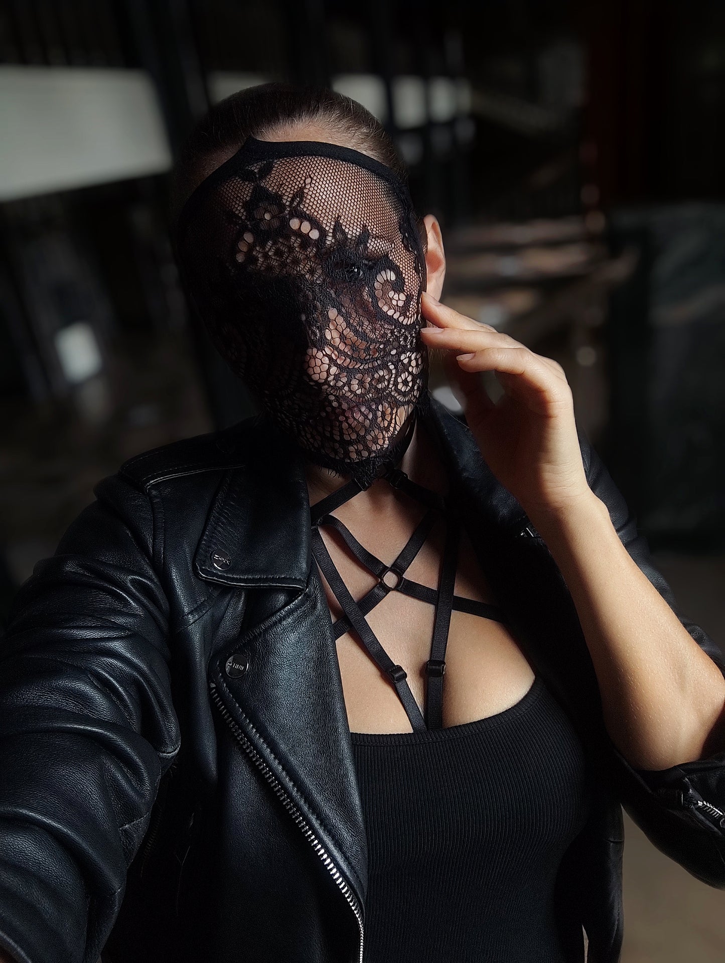 Woman lace mask for pole dance and twerk.Rave mask for party, festival and cosplay.Gothic harness mask for women.Guipure mask for carnival.