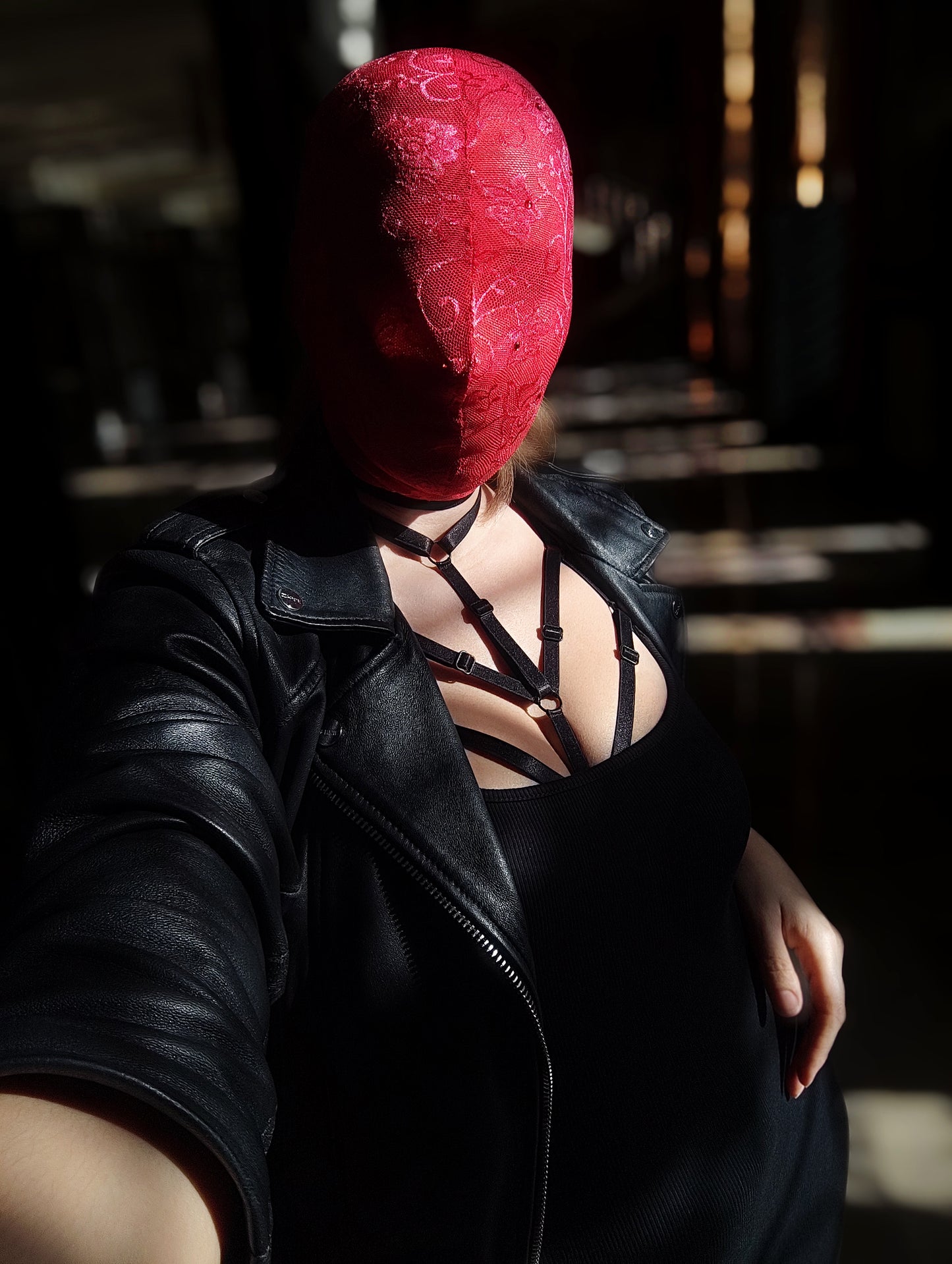 Woman lace mask for pole dance and twerk.Rave mask for party, festival and cosplay.Gothic harness mask for women.Guipure mask for carnival.