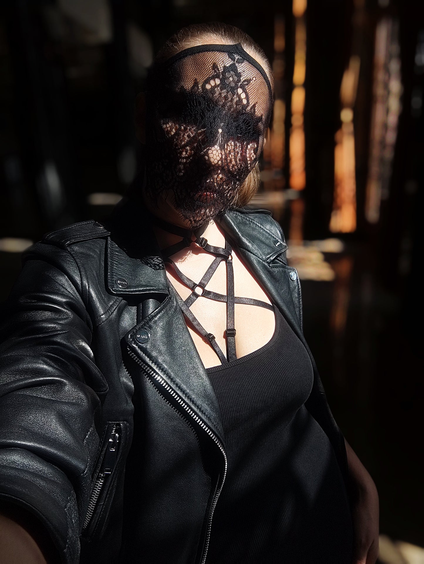 Woman lace mask for pole dance and twerk.Rave mask for party, festival and cosplay.Gothic harness mask for women.Guipure mask for carnival.