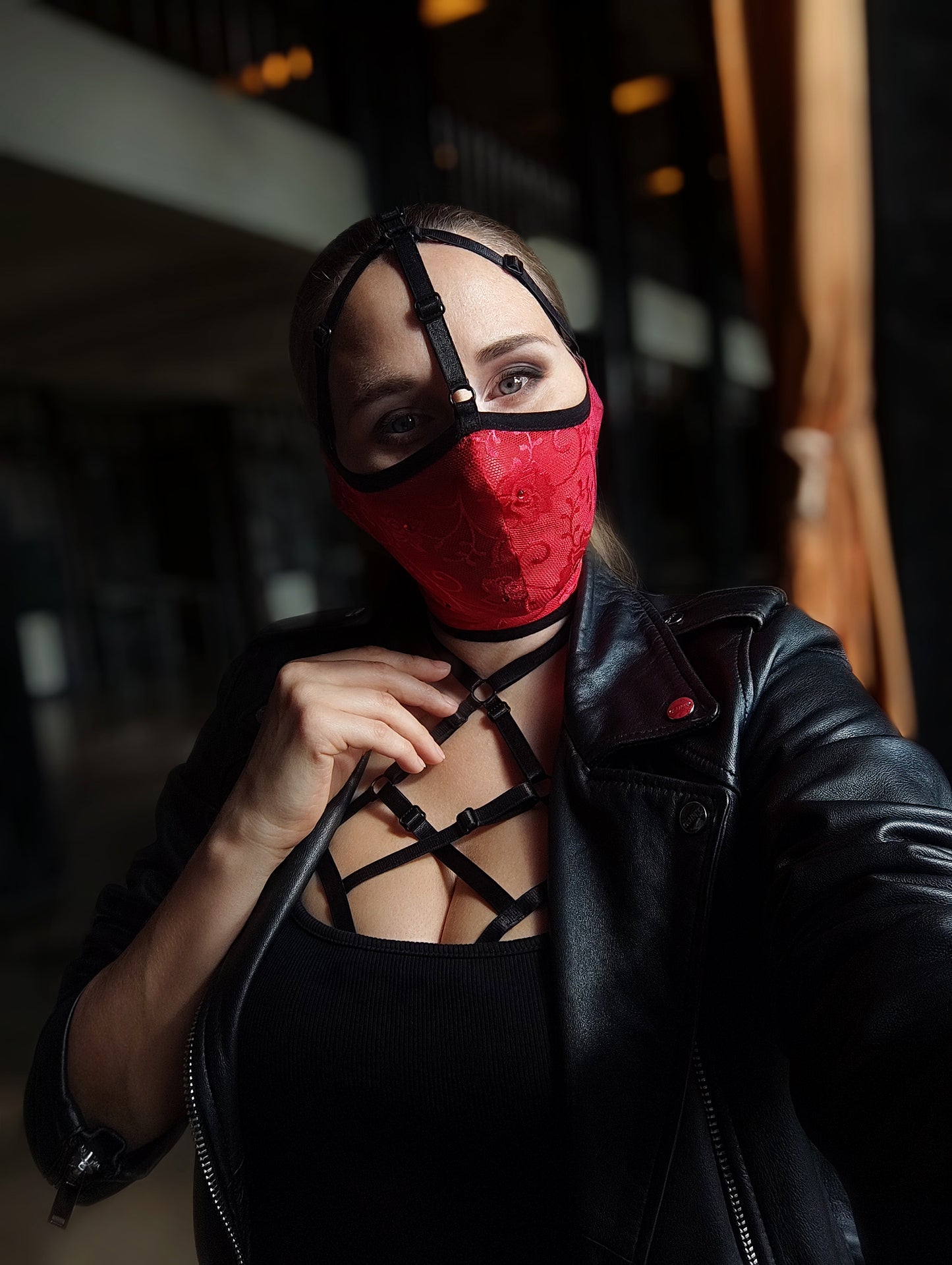 Woman lace mask for pole dance and twerk.Rave mask for party, festival and cosplay.Gothic harness mask for women.Guipure mask for carnival.