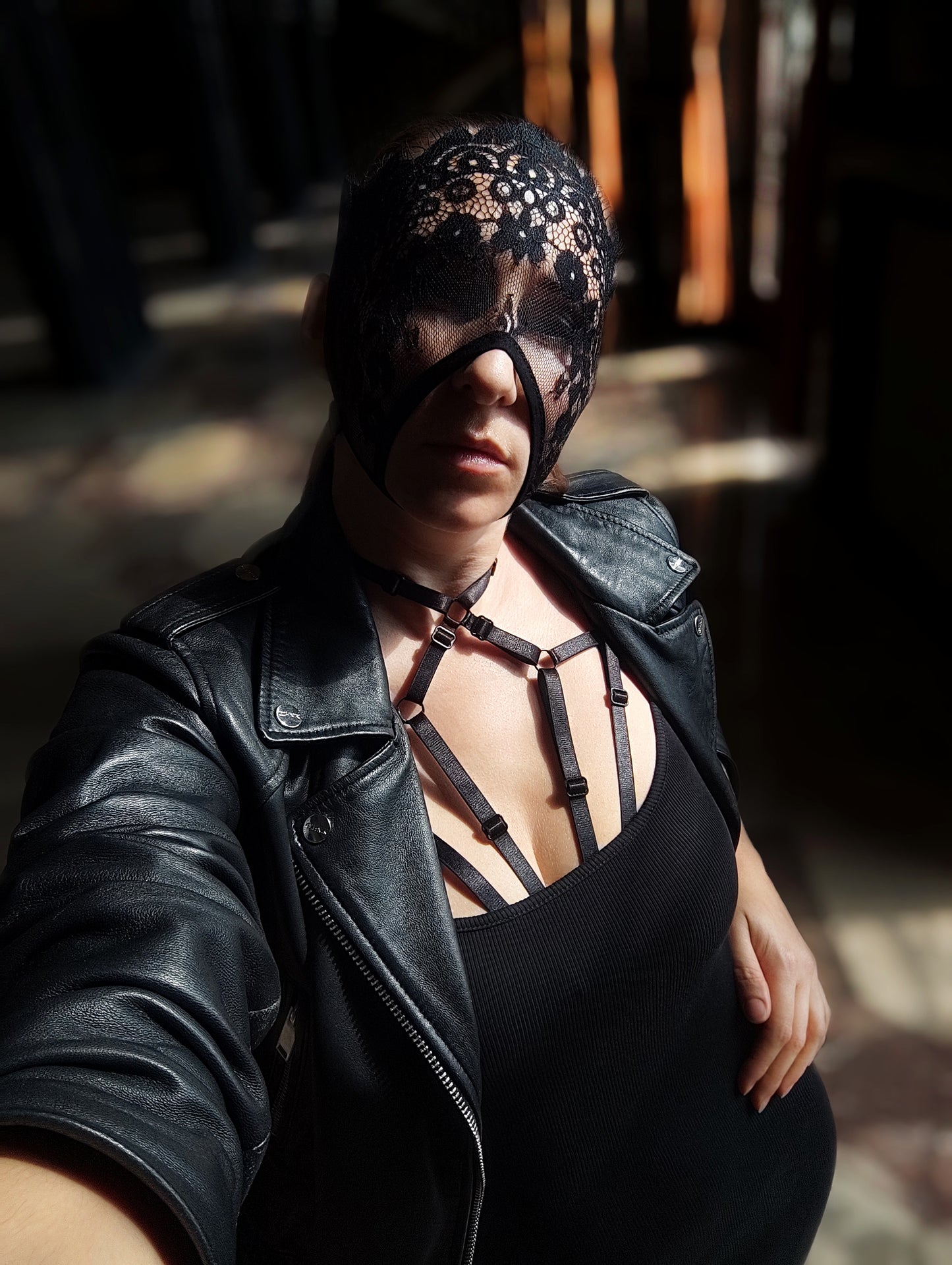 Woman lace mask for pole dance and twerk.Rave mask for party, festival and cosplay.Gothic harness mask for women.Guipure mask for carnival.