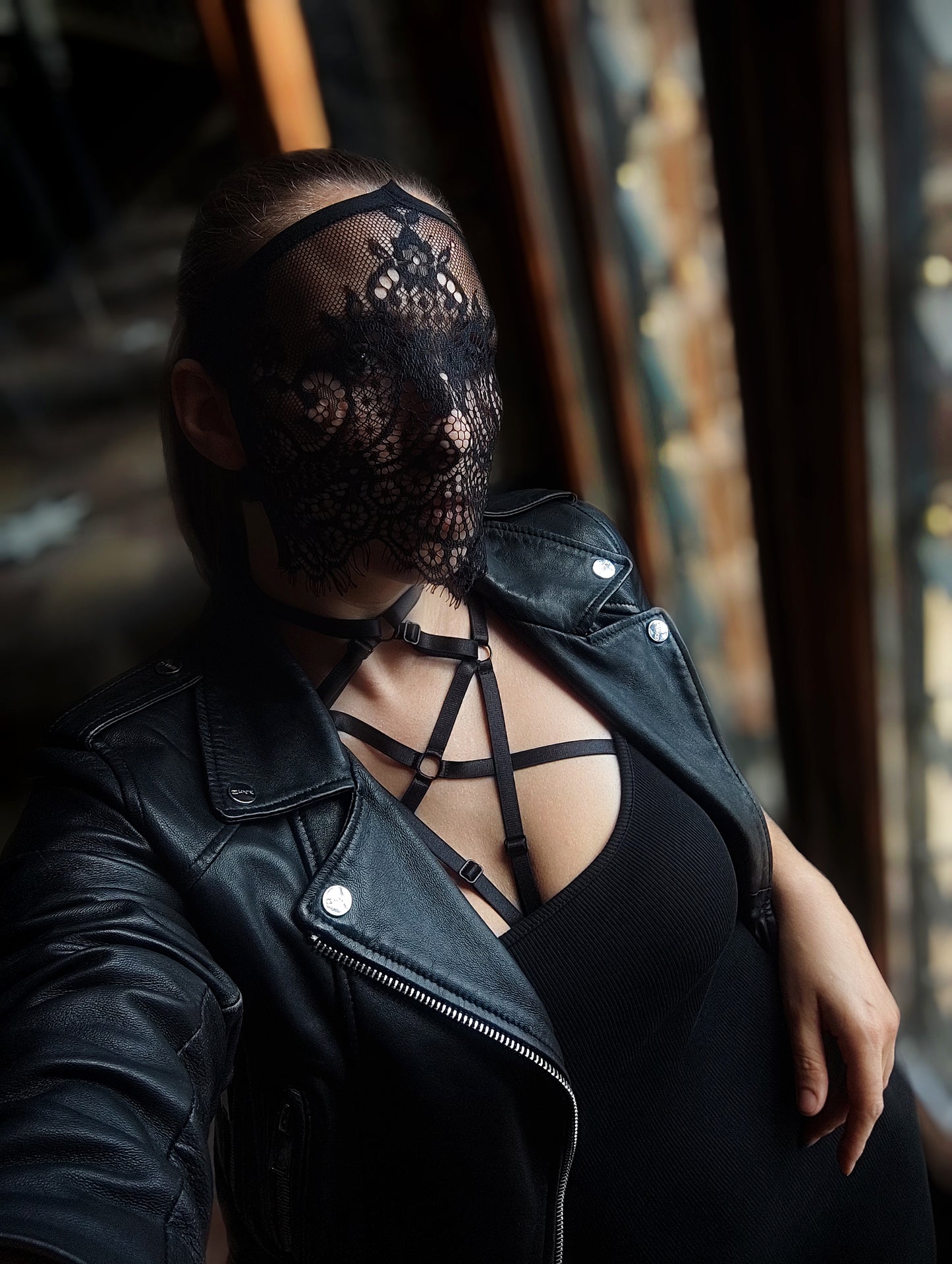 Woman lace mask for pole dance and twerk.Rave mask for party, festival and cosplay.Gothic harness mask for women.Guipure mask for carnival.