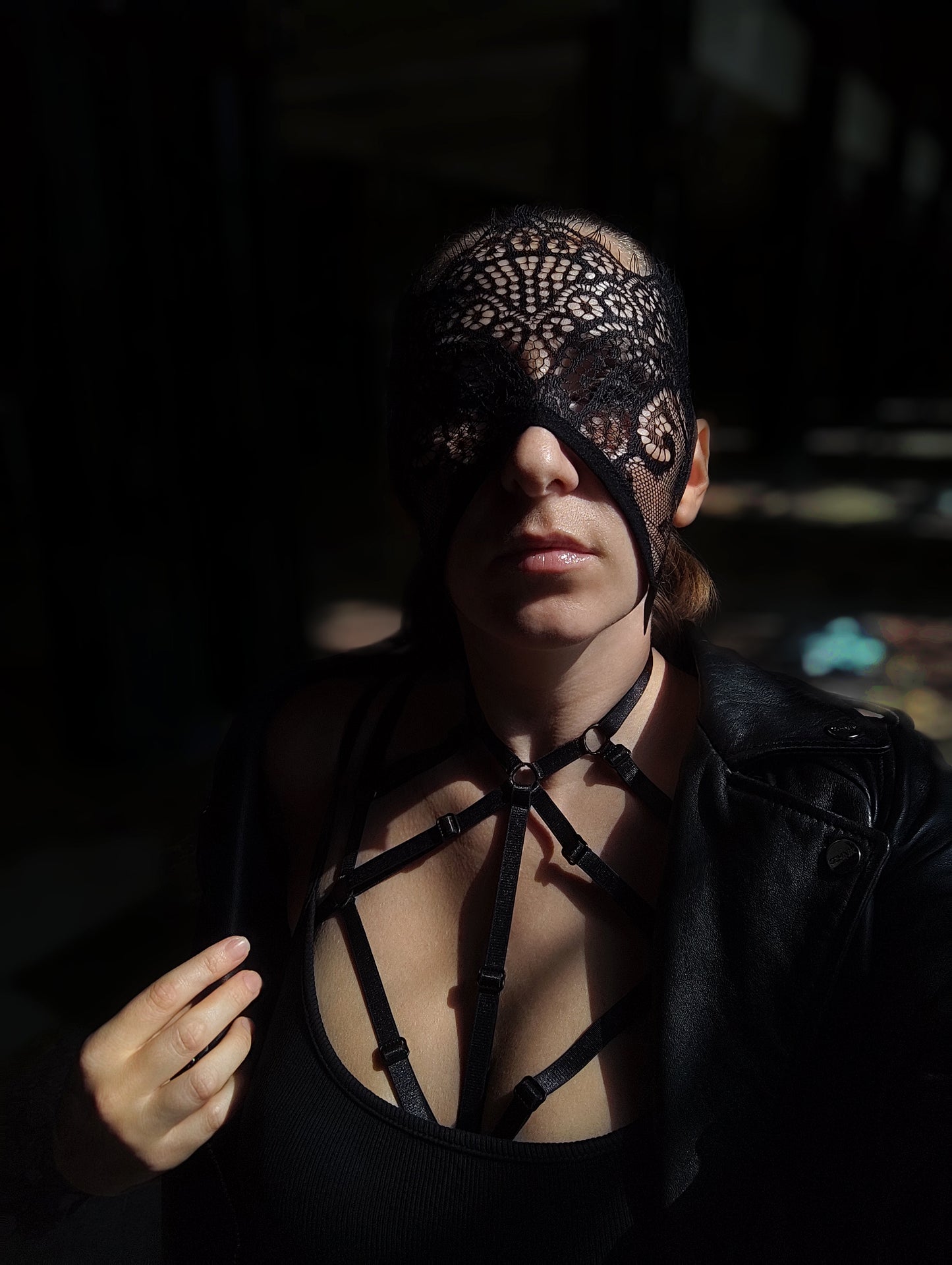 Woman lace mask for pole dance and twerk.Rave mask for party, festival and cosplay.Gothic harness mask for women.Guipure mask for carnival.
