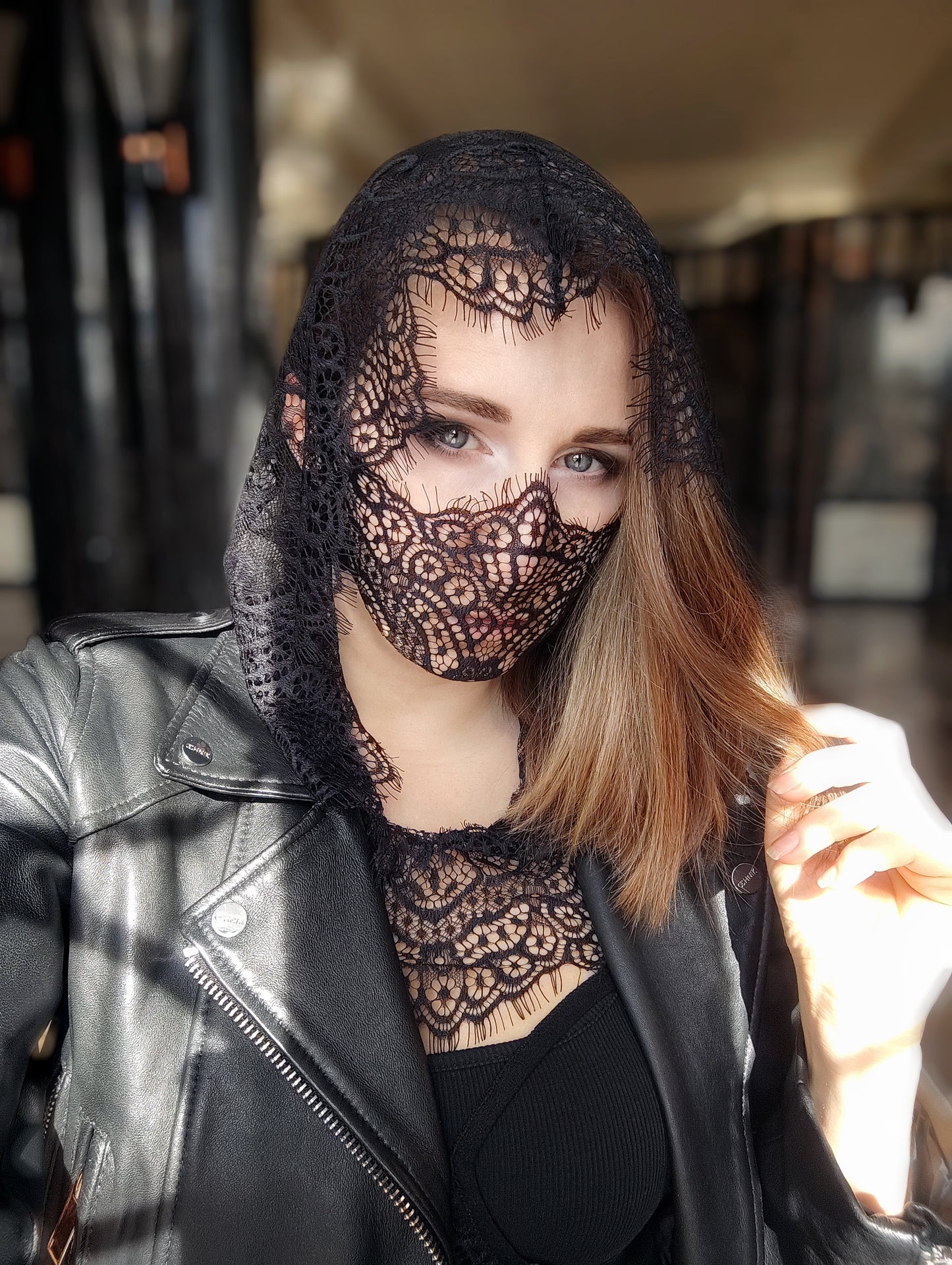 Woman lace mask for pole dance and twerk.Rave mask for party, festival and cosplay.Gothic harness mask for women.Guipure mask for carnival.