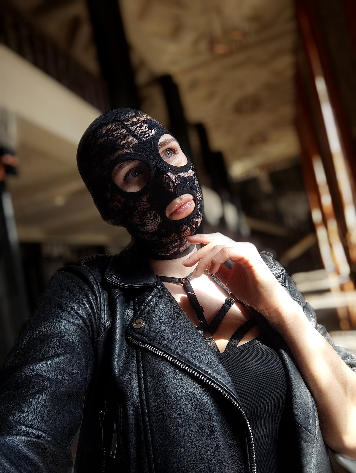 Woman lace mask for pole dance and twerk.Rave mask for party, festival and cosplay.Gothic harness mask for women.Guipure mask for carnival.